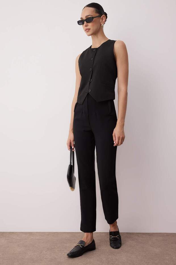 Black Cigarette-Fit Pleated High-Waisted Ankle-Length Woven Pants