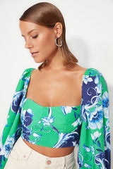 Floral Patterned Crop Woven Balloon Sleeve Beach