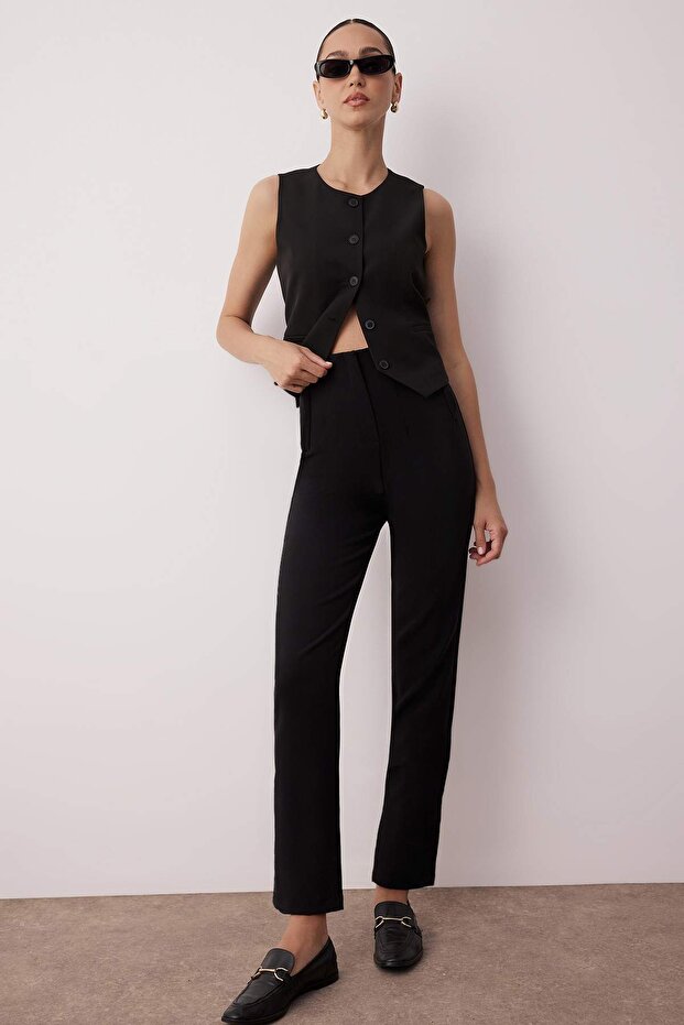 Black Cigarette-Fit Pleated High-Waisted Ankle-Length Woven Pants