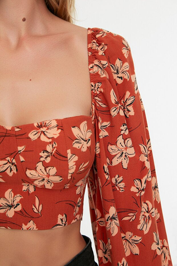 Floral Patterned Woven Beach Crop Blouse